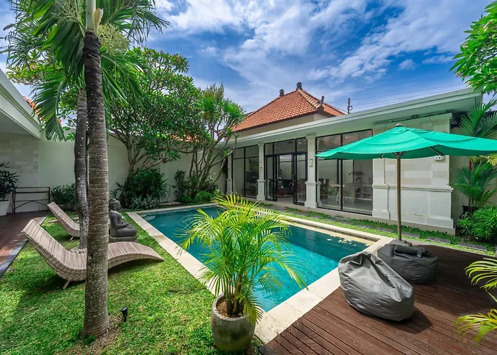 Lara, By Five Elements Villa Canggu (Bali)